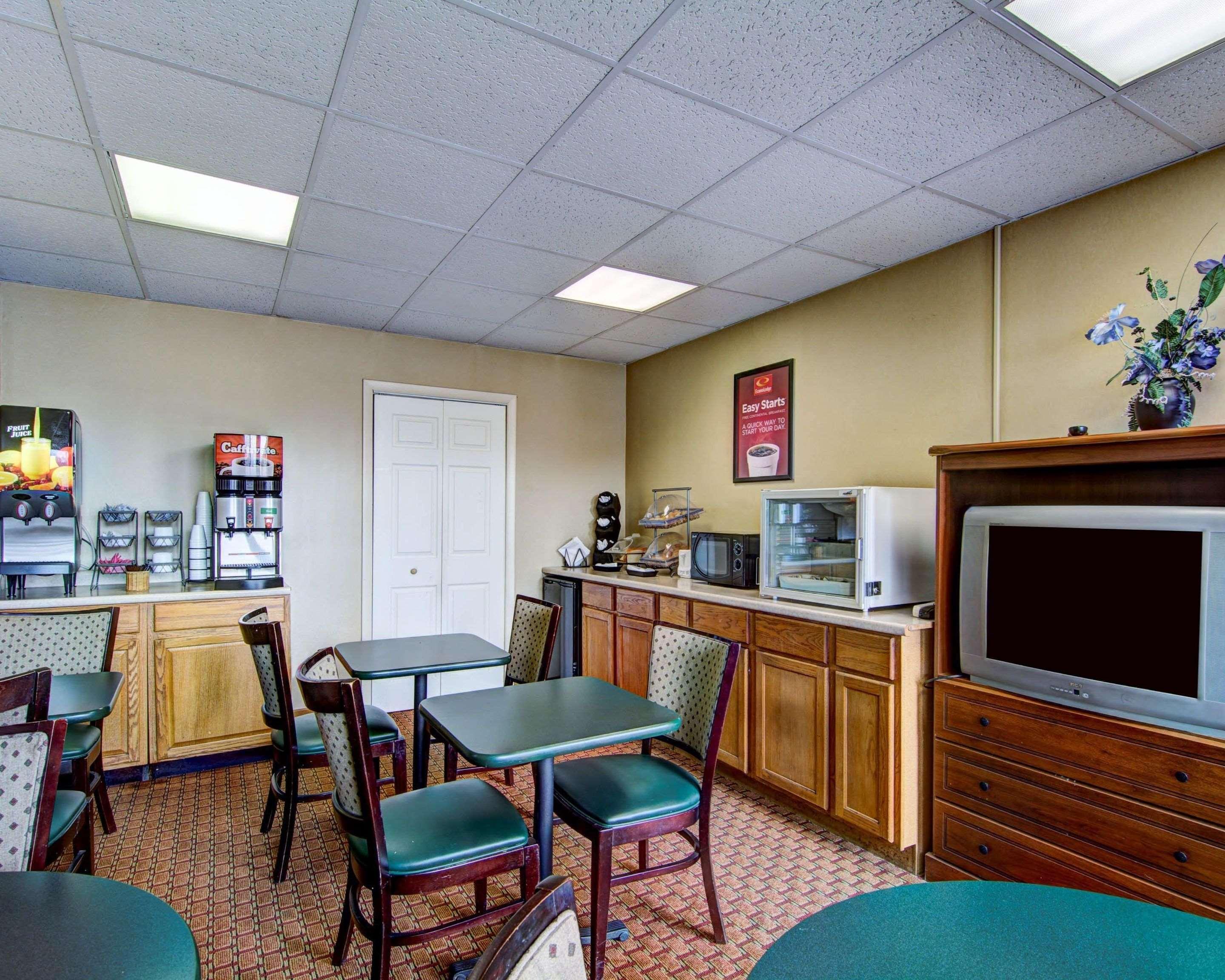 Econo Lodge Wytheville I-77 & I-81 Exterior foto